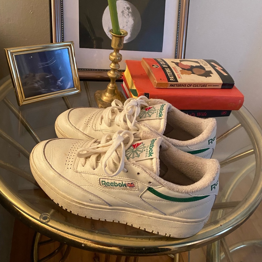 ⭐️ VINTAGE REEBOKS W 7.5 ⭐️